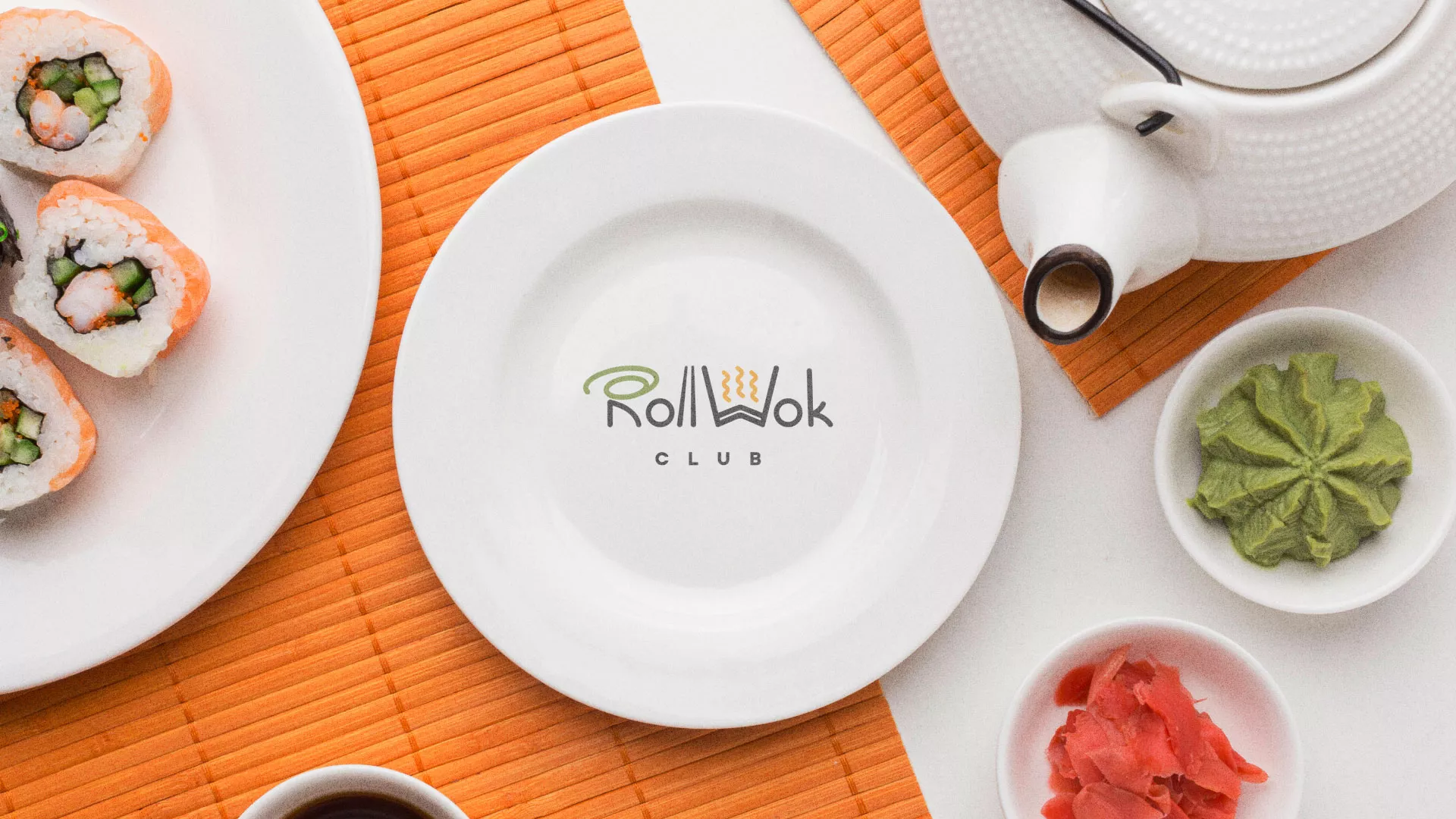 Разработка логотипа и фирменного стиля в Кургане для суши-бара «Roll Wok Club» Разработка логотипа и фирменного стиля в Кургане для суши-бара «Roll Wok Club»